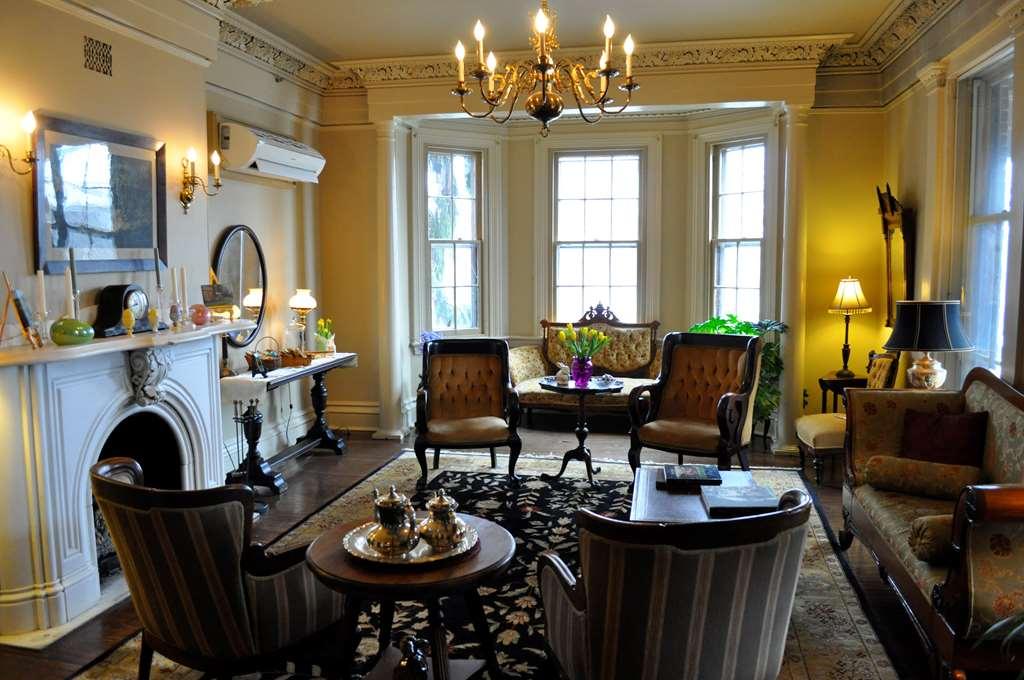 The Sayre Mansion Bed & Breakfast Bethlehem Room photo